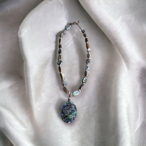 Vintage Sterling silver Abalone Necklace, disk pendant with abalone and pearl - Picture 2 of 3